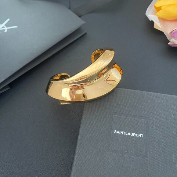 Authentic YSL Saint Laurent Statement Gold Cuff Bracelet - Bold & Chic - Picture 4 of 9